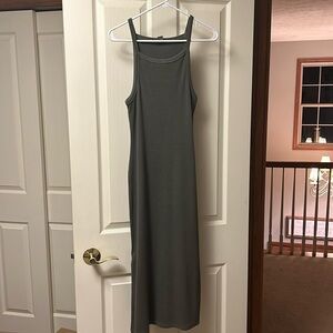 Ribbed maxi dress